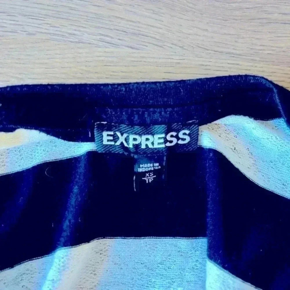 EXPRESS Black & White Stripe Long Sleeve Top Lace Pattern - Picture 3 of 3